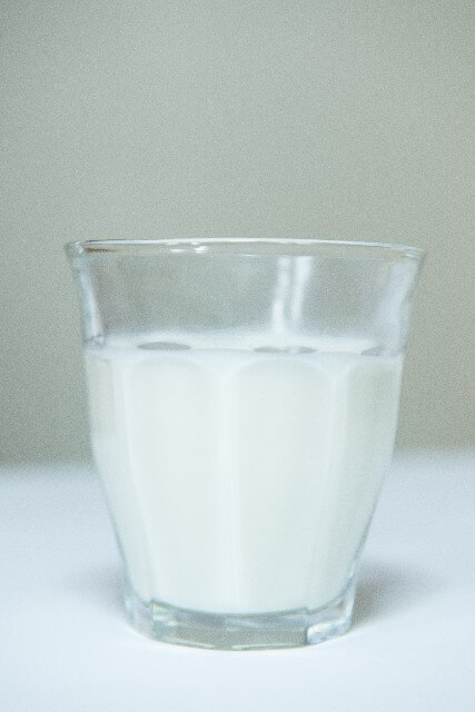 離乳食の牛乳はいつから大丈夫 進め方や注意点